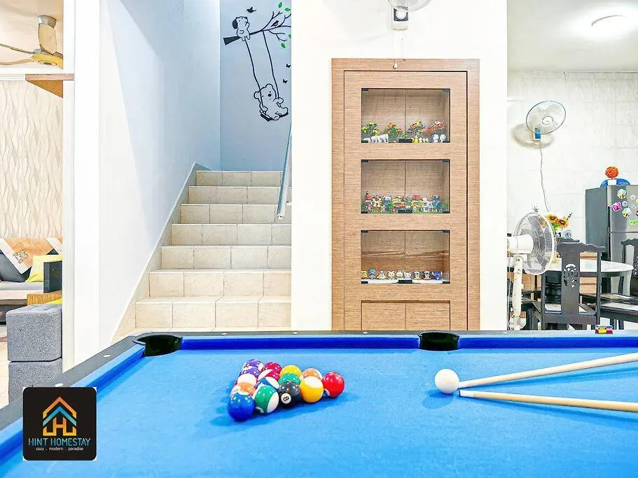 Holiday home Pool,Tvbox,Landed,5 Min Aeon,Bukit Indah,Legoland Villa Johor Bahru